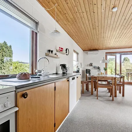 3 Bedroom Beautiful In Sydals Ferienhaus Nedre Lysabild