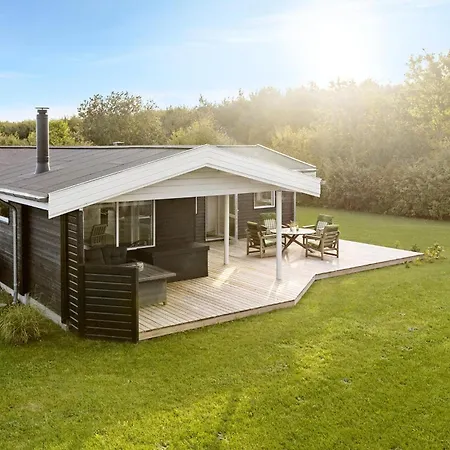 Holiday home 3 Bedroom Beautiful In Sydals Nedre Lysabild